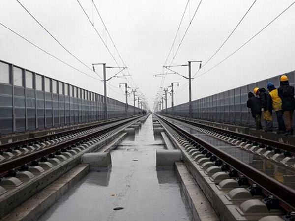 鐵路聲屏障圖片4 鐵路聲屏障圖片4